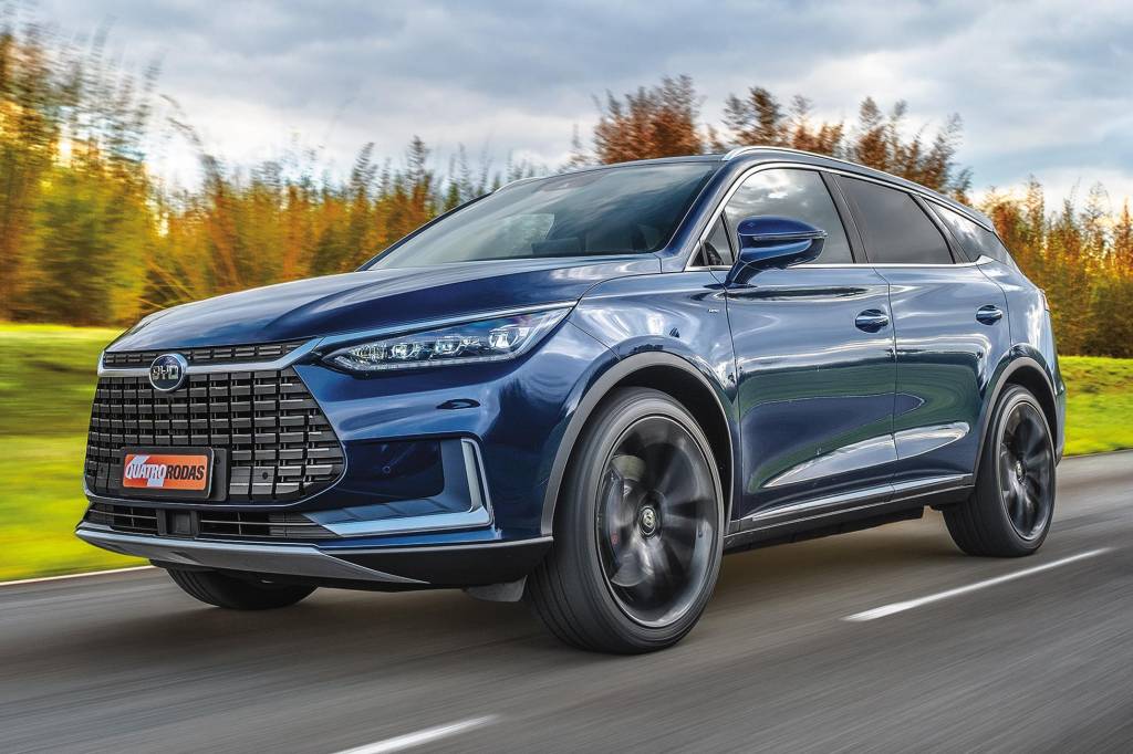 Europa sofre com expansão de elétricos chineses e diminui incentivos