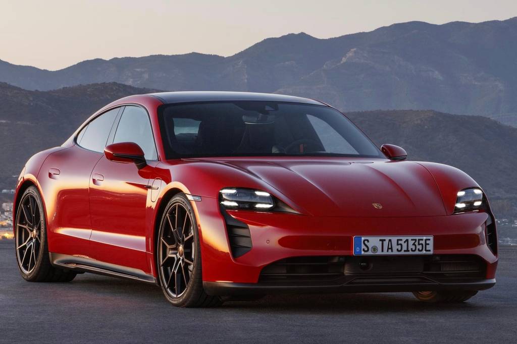 Porsche Taycan 2022 ganha versões GTS com autonomia acima dos 500 km