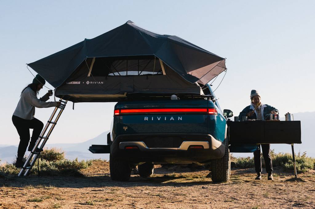 2022-Rivian-R1T-04 2022-Rivian-R1T-04
