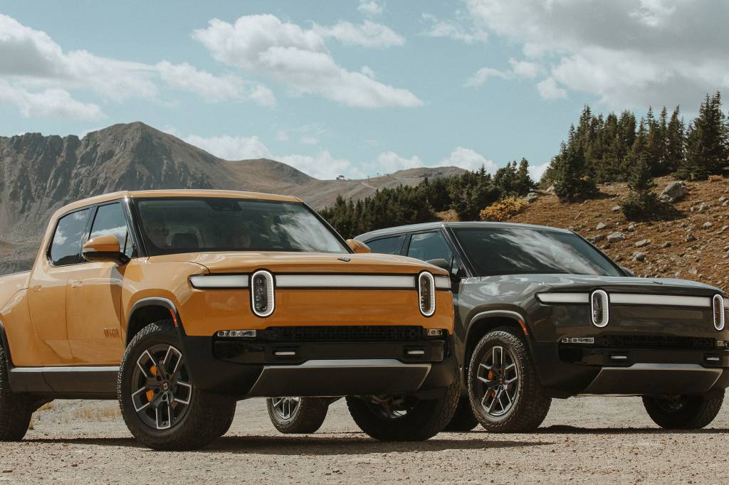 2022-Rivian-R1T-19 Modelo excede as 3 toneladas, sobe paredões e vai de 0 a 100 km/h em tempo de superesportivo