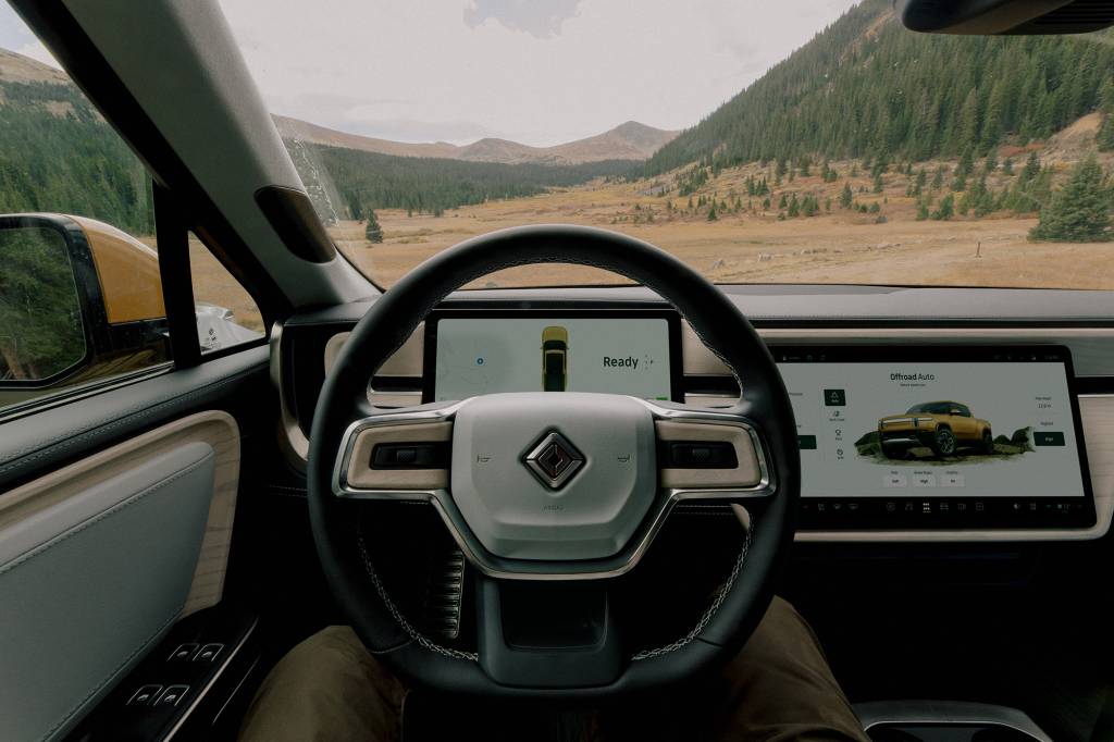 2022-Rivian-R1T-LE-03 2022-Rivian-R1T-LE-03