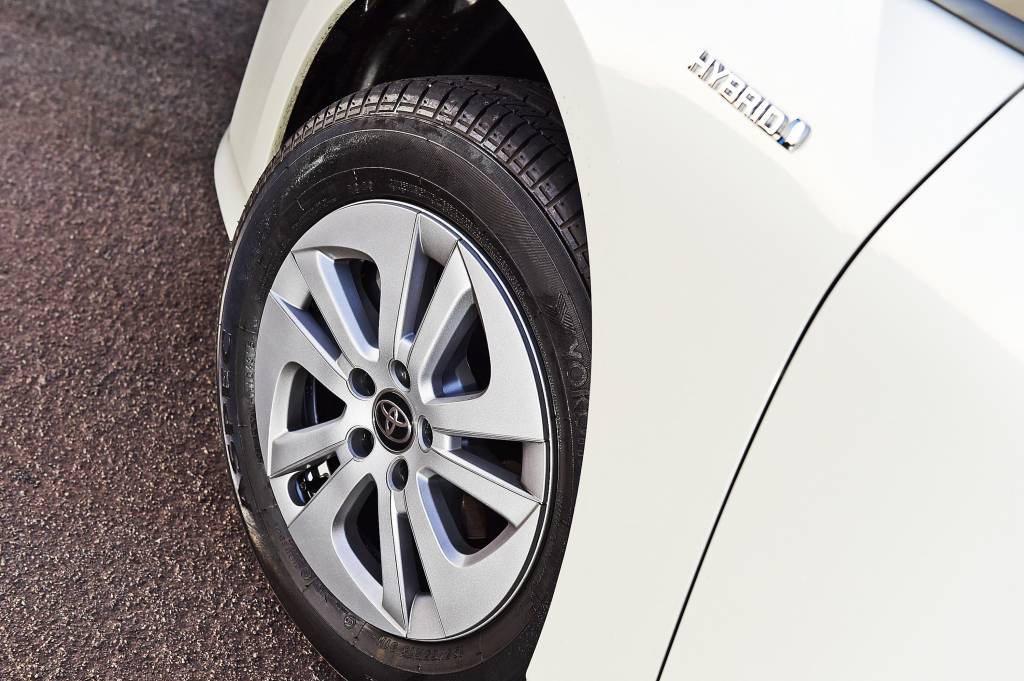 Por que carros híbridos têm rodas com desenho mais ‘fechado’?