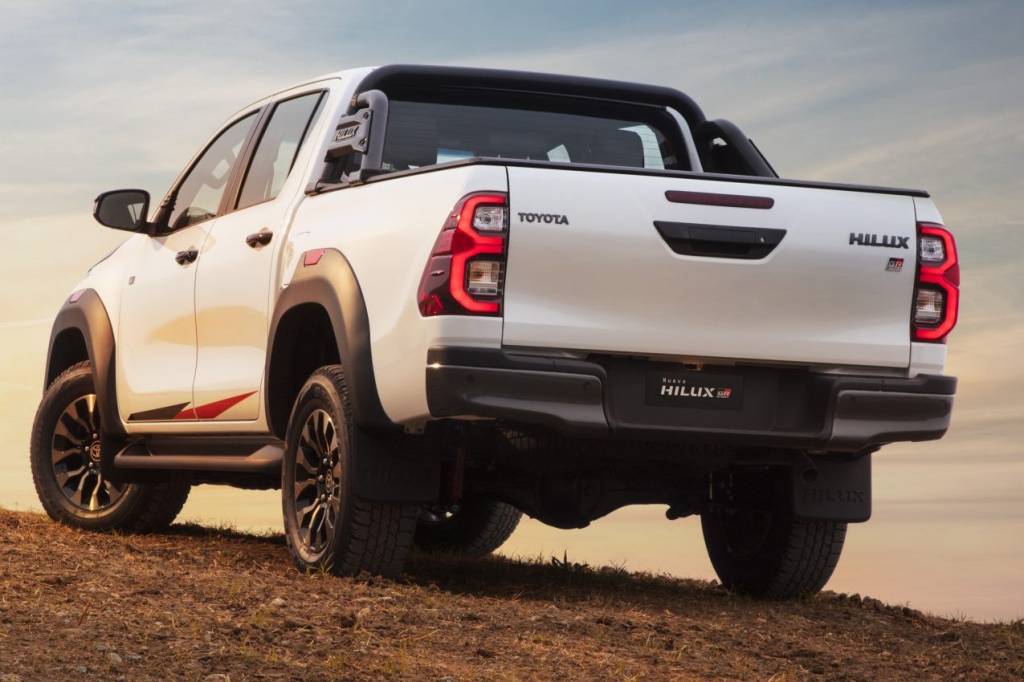 Hilux-GR-S-1 Hilux-GR-S-1