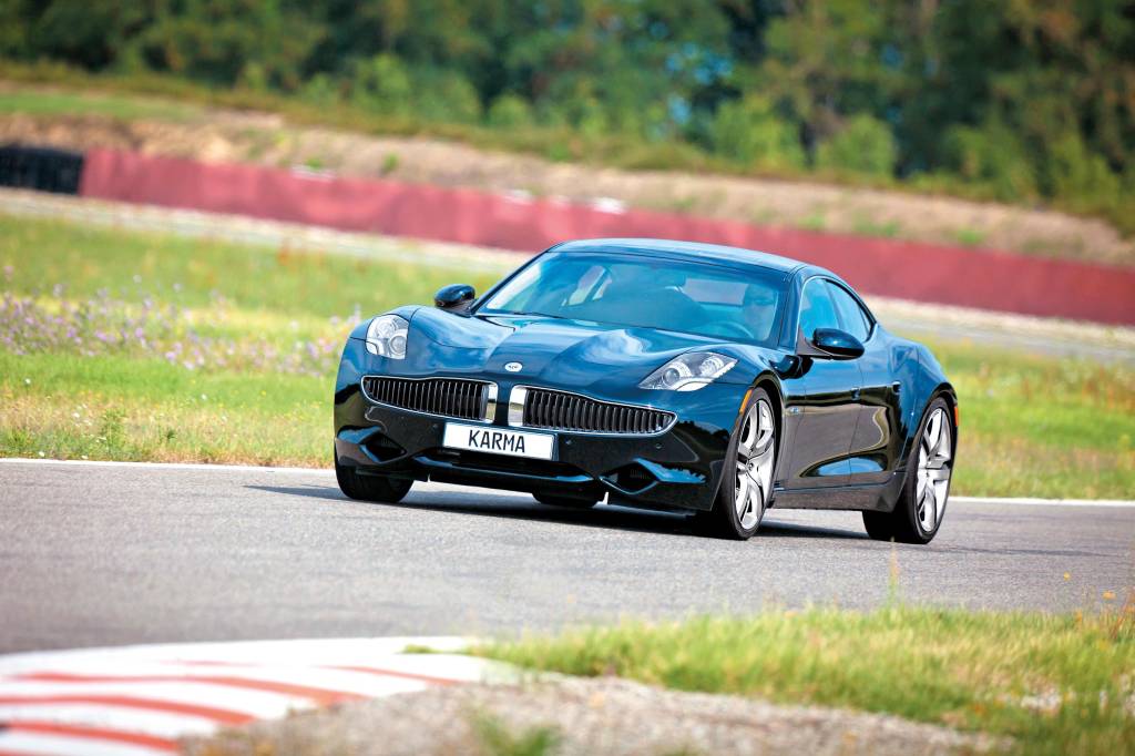 Karma, automóvel elétrico da Fisker, testado pela revista Quatro Rodas. Karma, automóvel elétrico da Fisker, testado pela revista Quatro Rodas.