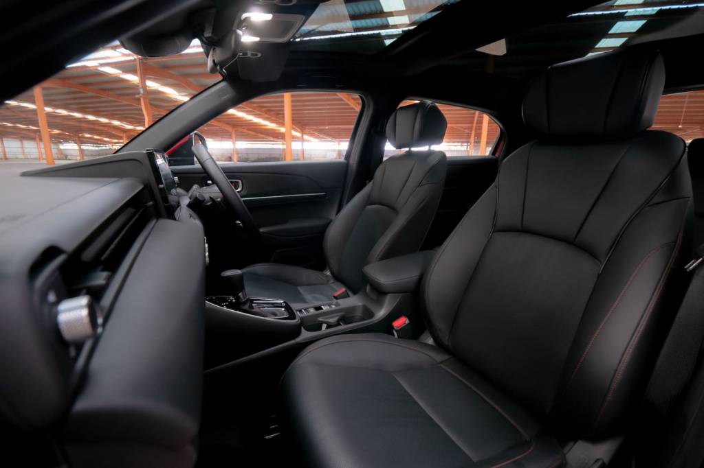 Novo Honda HR-V lançado na Indonésia (8) Interior do HR-V RS muda apenas nos detalhes