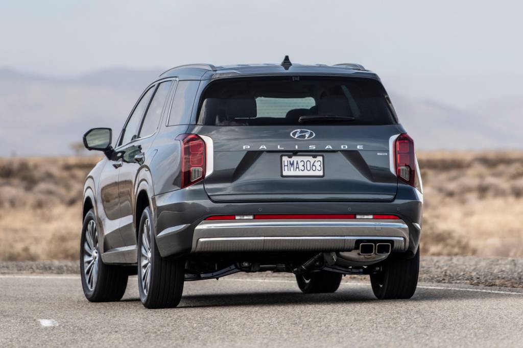 2023-Hyundai-Palisade-Carscoops-25 2023-Hyundai-Palisade