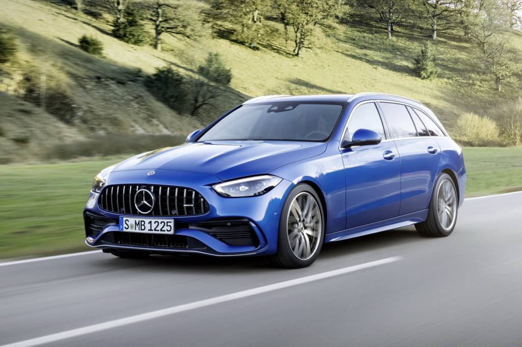 2023-Mercedes-AMG-C43-20 2023-Mercedes-AMG-C43