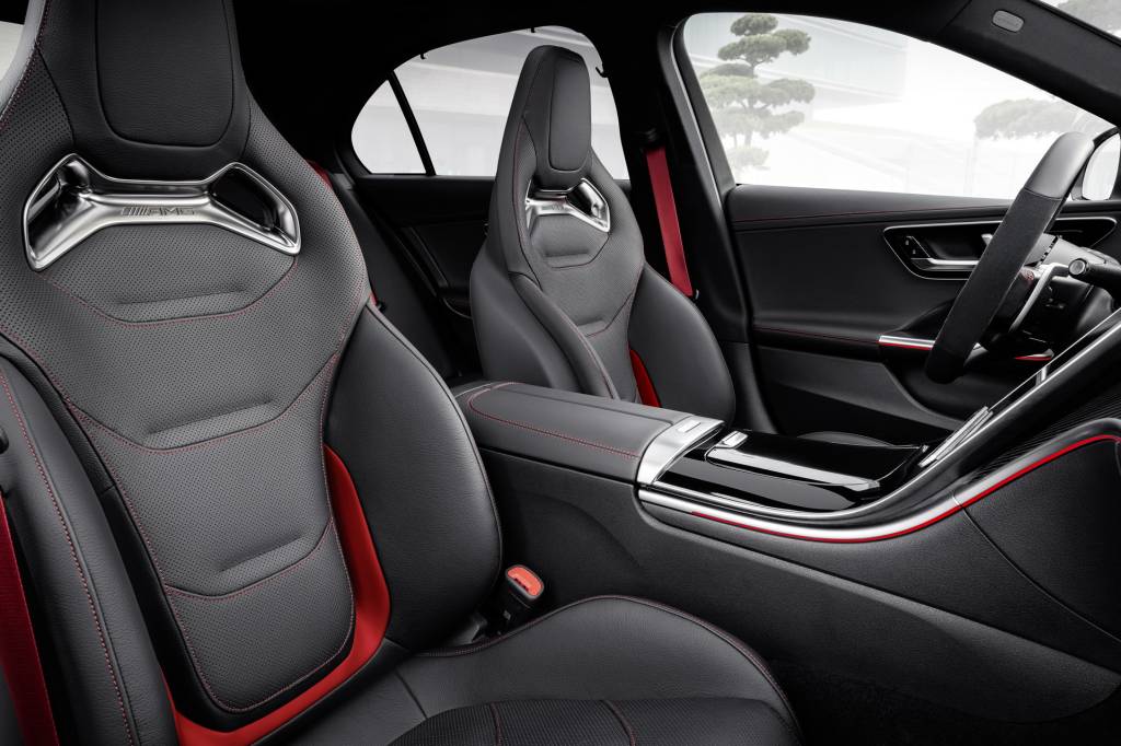 2023-Mercedes-AMG-C43-7 2023-Mercedes-AMG-C43