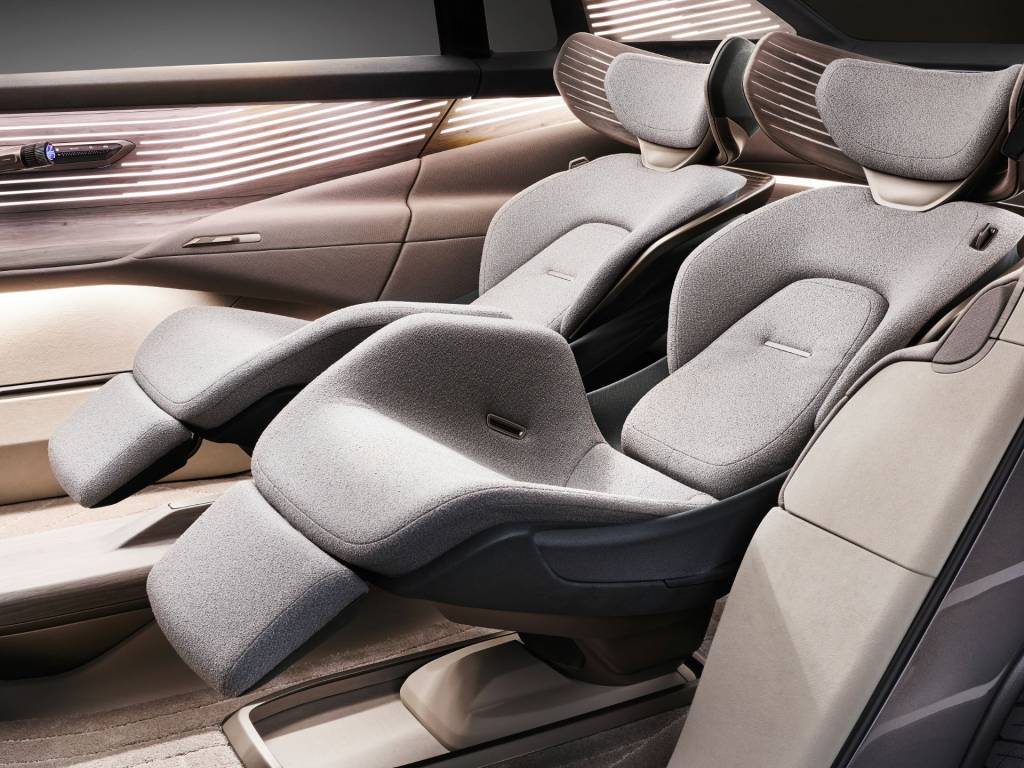 Audi-Urbansphere-Concept-65 Audi Urbansphere bancos reclinados