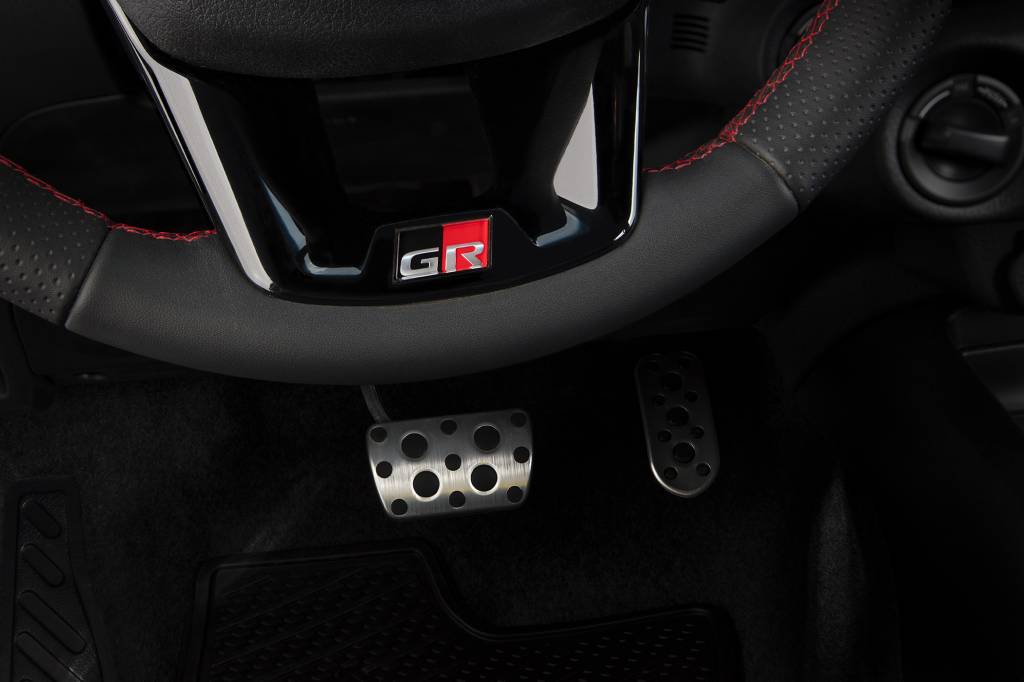 Hilux-GR-S-9 Hilux-GR-S-9