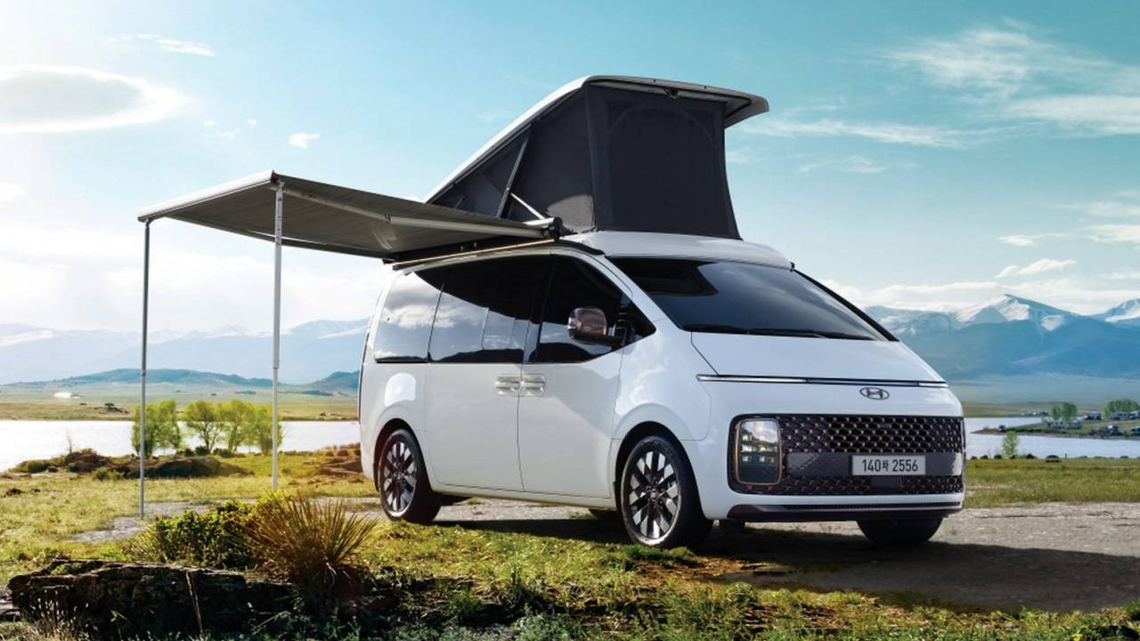 Hyundai Staria