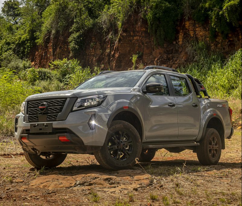 Nueva Nissan Frontier (9)-800×1200 Impressões: Nissan Frontier PRO-4X é picape aventureira e tecnológica