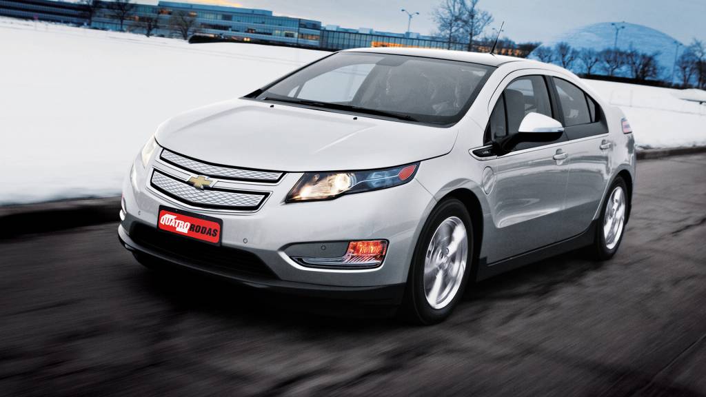 Impressões Volt, automóvel elétrico modelo 2010 da Chevrolet, testado pela revista Quatro Rodas.
