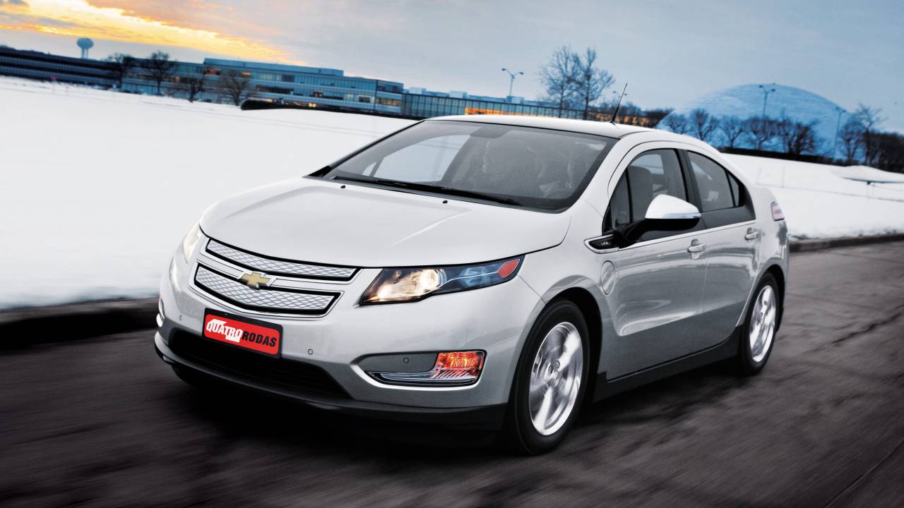 Volt, automóvel elétrico modelo 2010 da Chevrolet, testado pela revista Quatro Rodas.