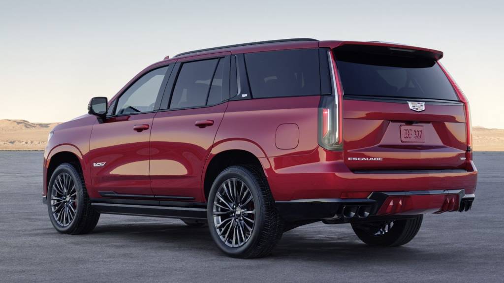 Cadillac Escalade-V Lanternas e escapamento são destaques da traseira