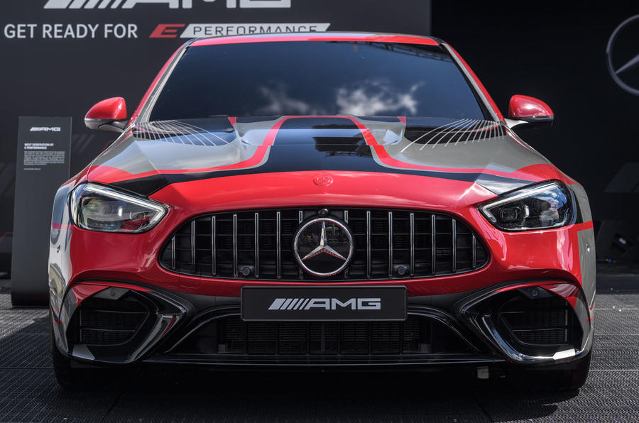 mercedes-amg-c63-concept-at-n24-48 Novo Mercedes AMG 63
