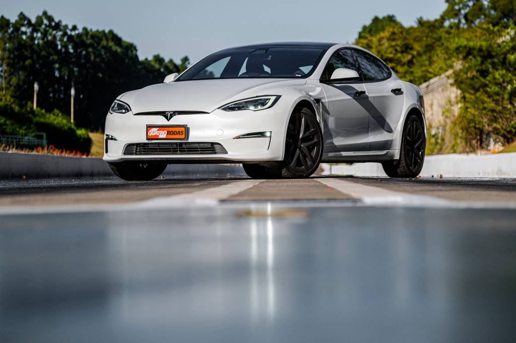 1FLP9682 Tesla Model S Plaid