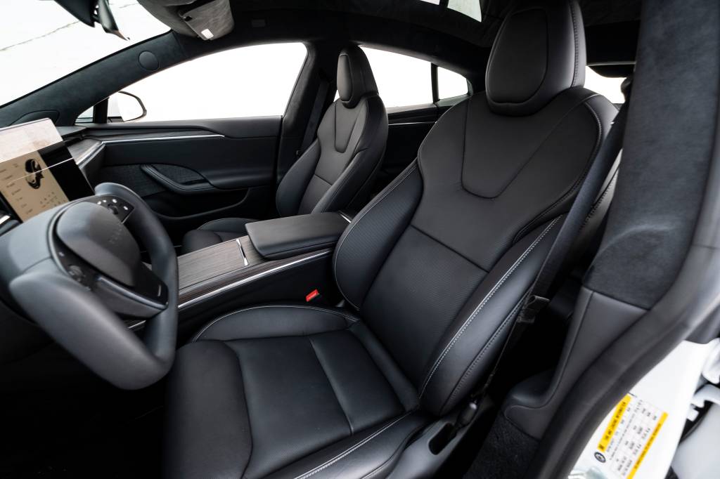 1FLP9795 Tesla Model S Plaid