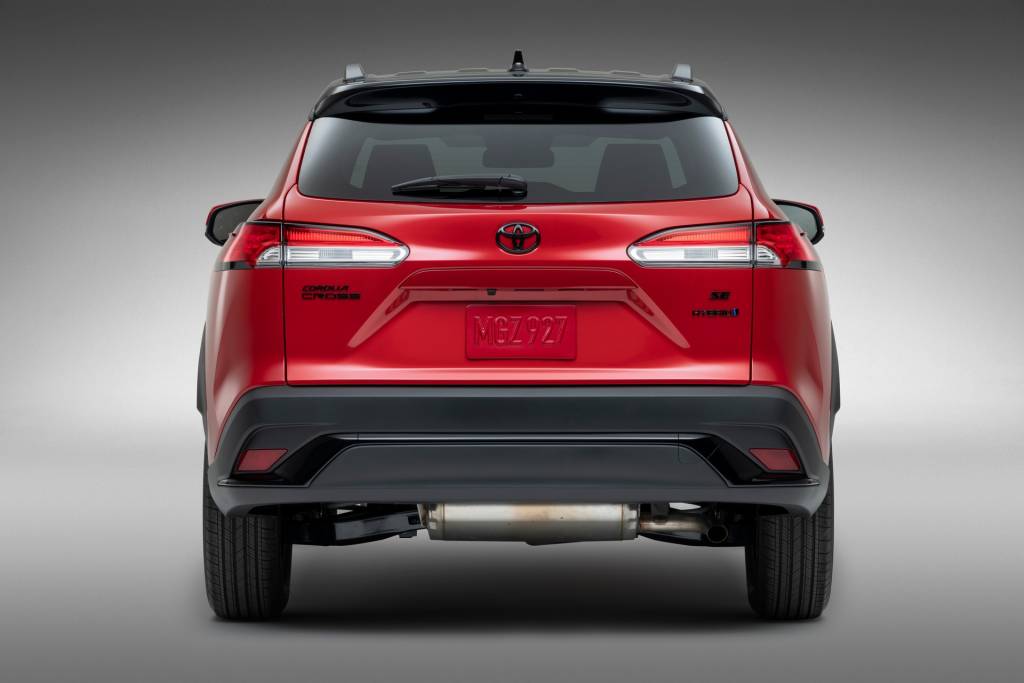 2023-Toyota-Corolla-Cross-Hybrid-4 2023-Toyota-Corolla-Cross-Hybrid