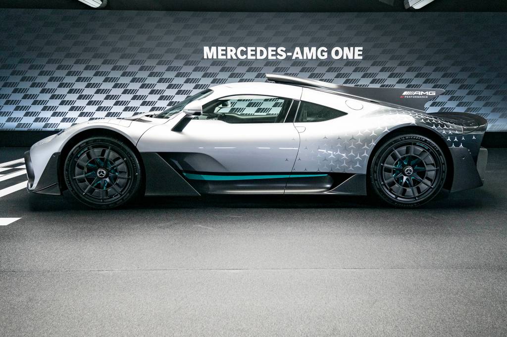 AMG One (2) AMG One