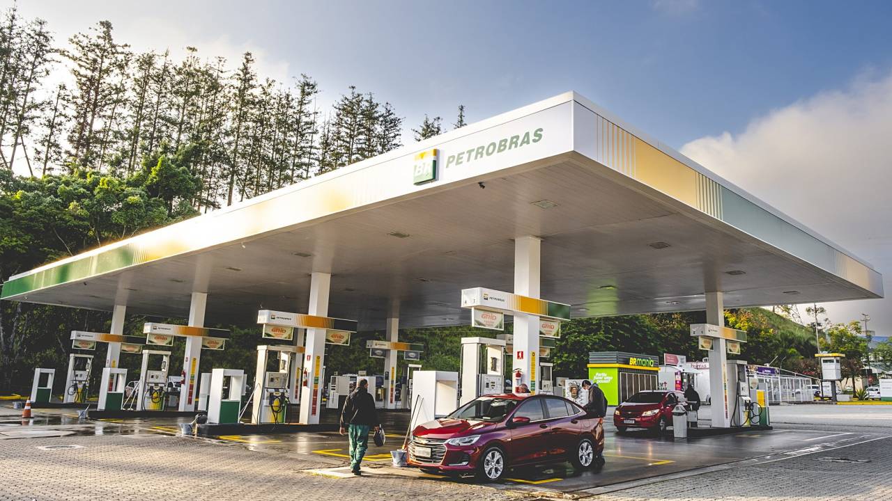 Posto combustível gasolina álcool diesel petrobras (7)