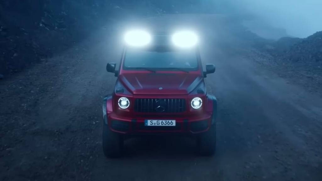 Screen-Shot-2022-06-14-at-4.44.18-PM MERCEDES-AMG G 63 4x4² vermelho frontal noturno