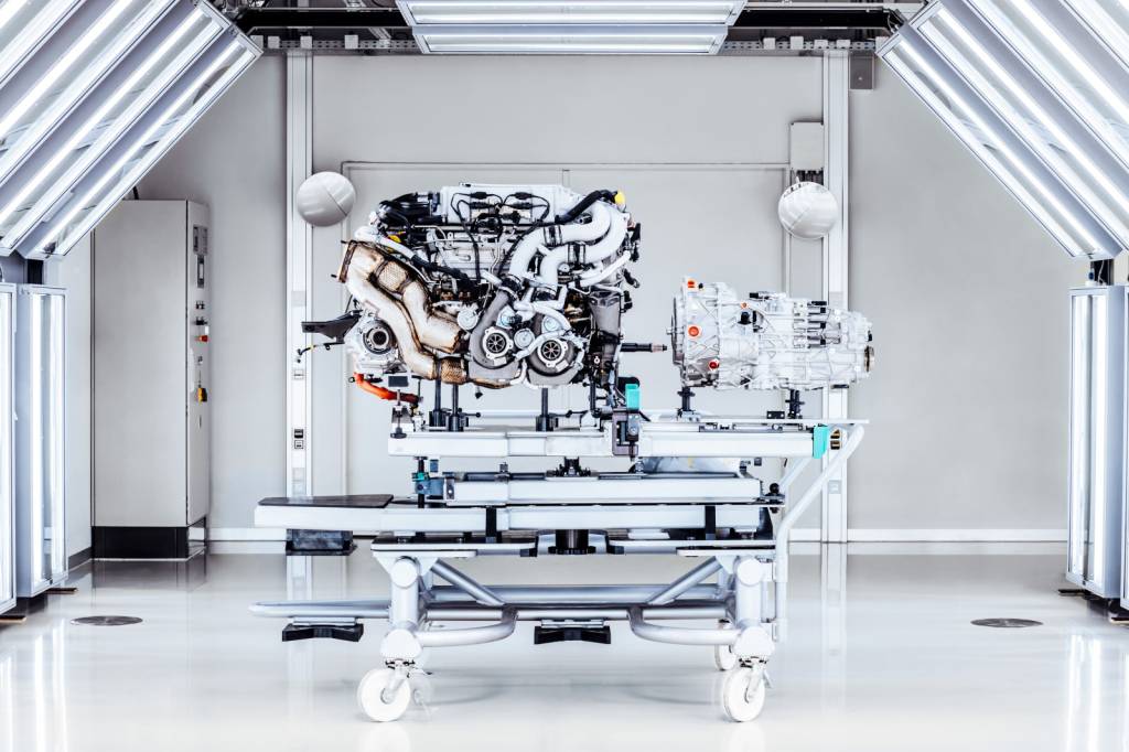 11 BUGATTI_W16 Motor Bugatti W16 8.0