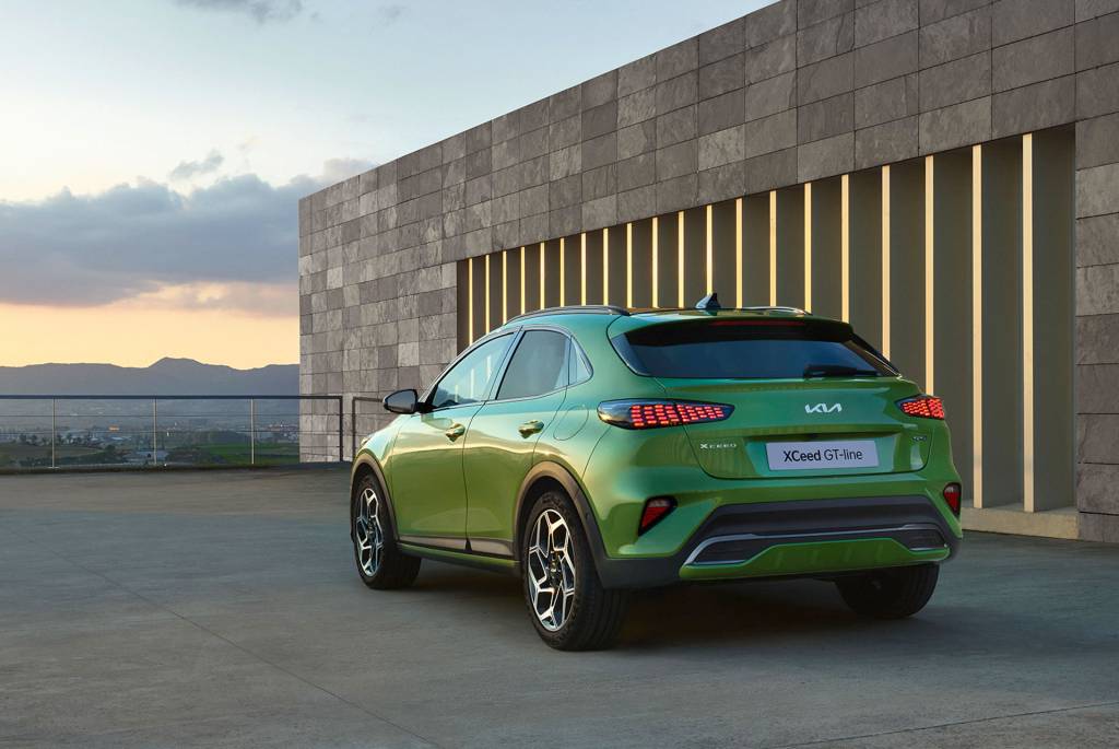 2022-Kia-XCeed-facelift-00033 KIA XCEED 2023 GT-LINE traseira