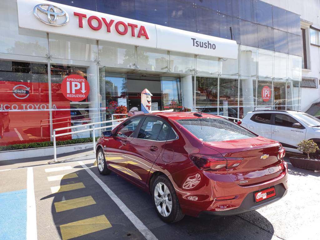 Longa duração: revendas desprezam nosso Chevrolet Onix Plus usado