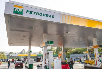 Posto combustível gasolina álcool diesel petrobras (4)