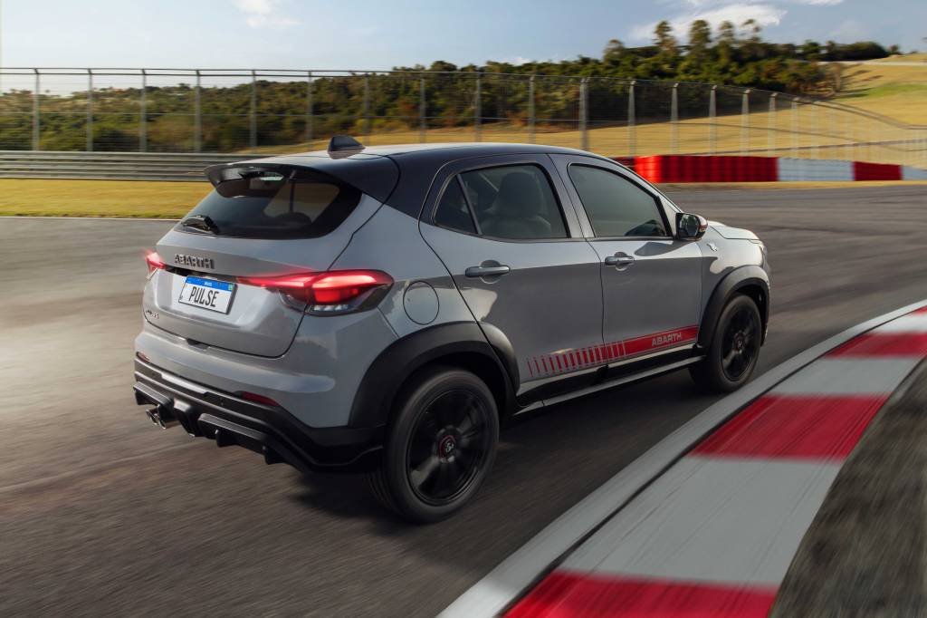 Pulse-Abarth-5 Fiat Pulse Abarth
