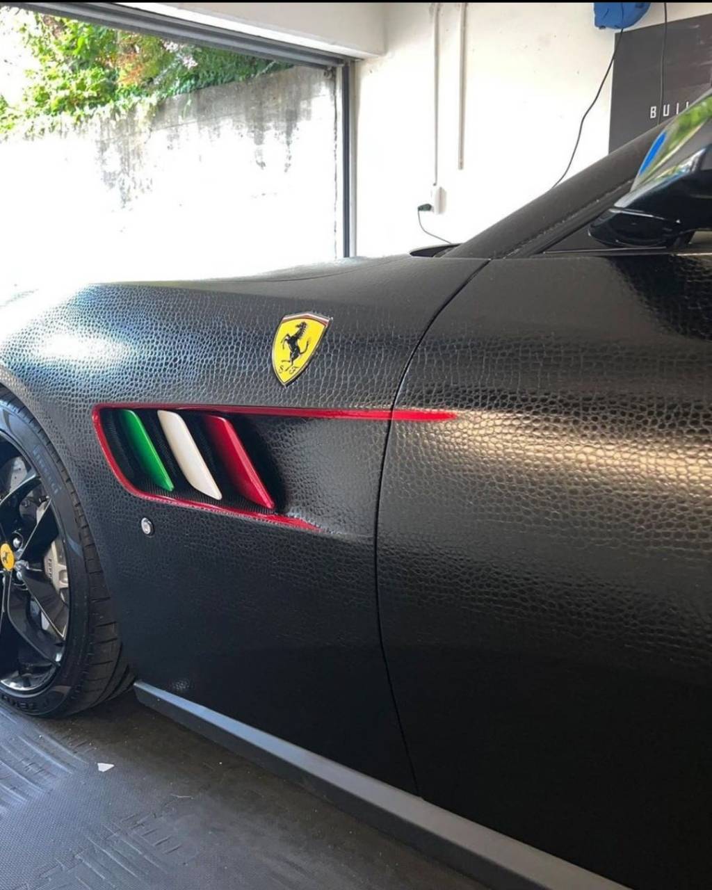 ferrari-couro-3 Ferrari