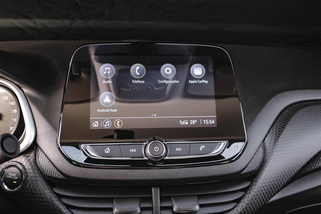 Chevrolet Onix e Tracker já têm data para retomar bluetooth e Android Auto