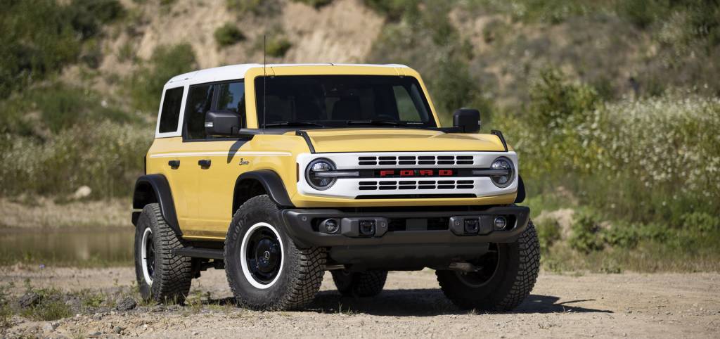 2023-Ford-Bronco-Heritage-Limited-Edition_Yellowstone_Metallic-1 Ford Bronco Heritage-Limited Edition