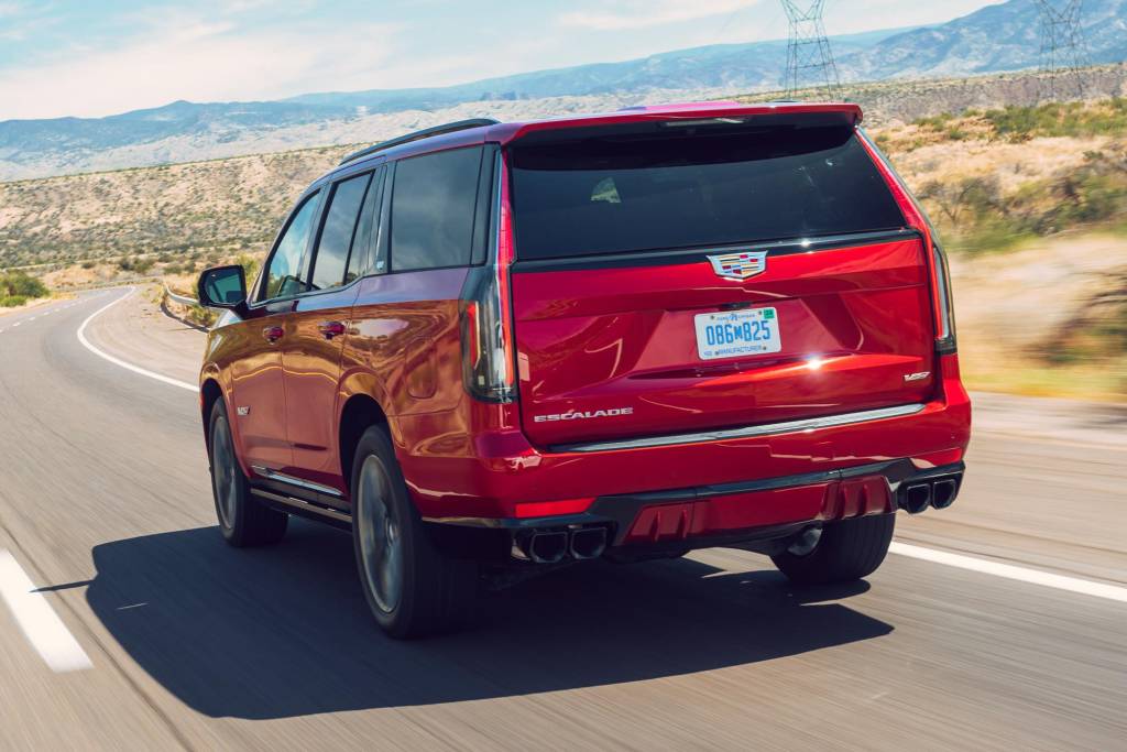 2023-cadillac-escalade-v-102 cadillac-escalade-v