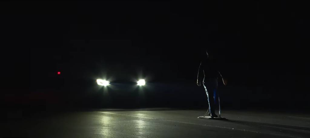 Estudo: sistemas de frenagem de emergência perdem eficiência à noite