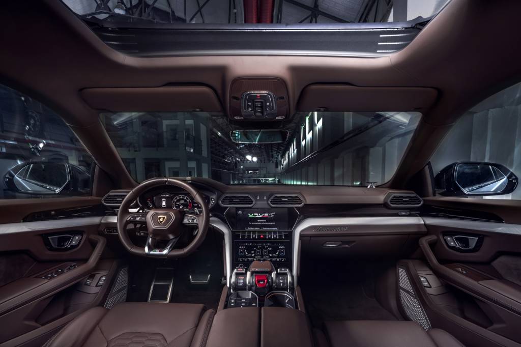 2023-Lamborghini-Urus-S-00017 Lamborghini Urus S