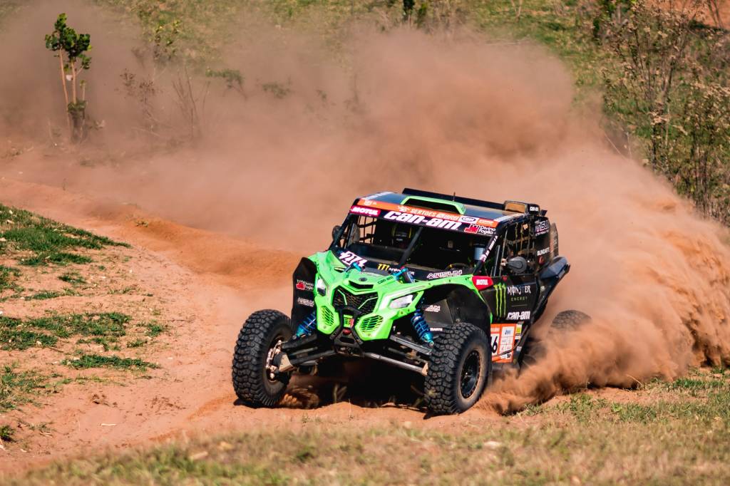 412102_1028564_216_victoreleuterio_050372_48560_399053_48560 Rodrigo Varela e Matheus Mazzei