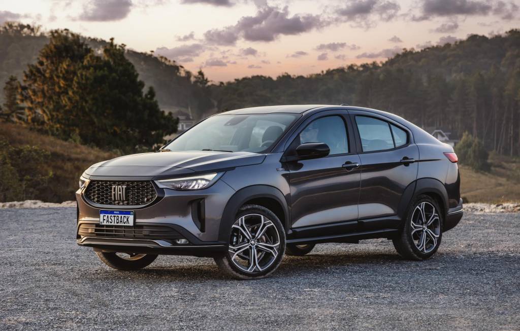 Fiat_Fastback_Limted 1.3 turbo (43) Fiat Fastback é SUV com perfil cupê e mala de sedã, e parte dos R$ 129.990