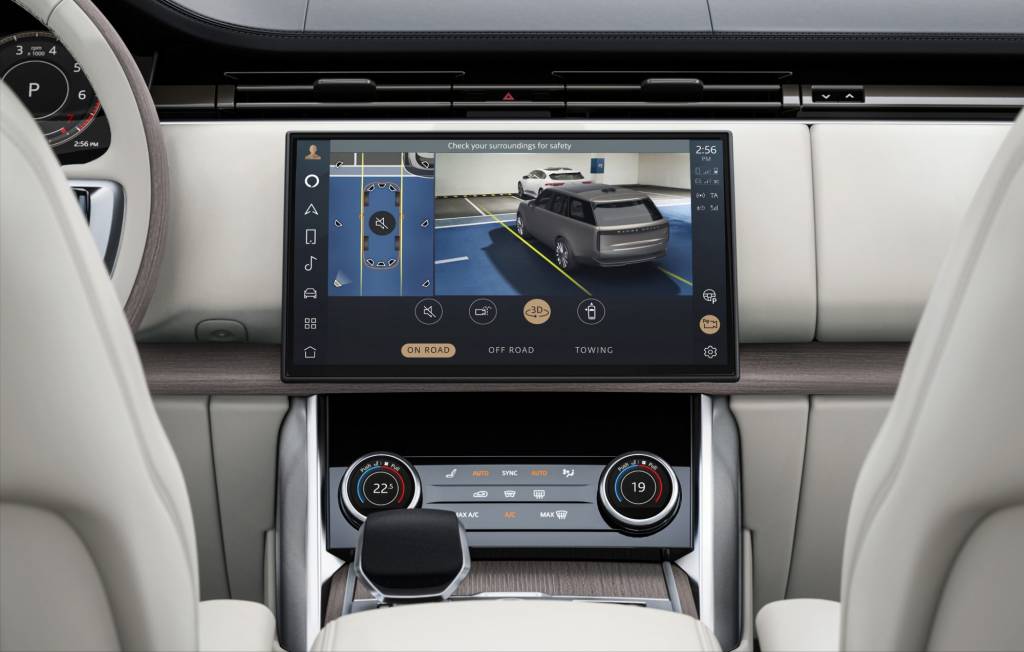 Range Rover 22MY_Interior_Foco Painel Câmera de Ré (7) Range Rover First Edition