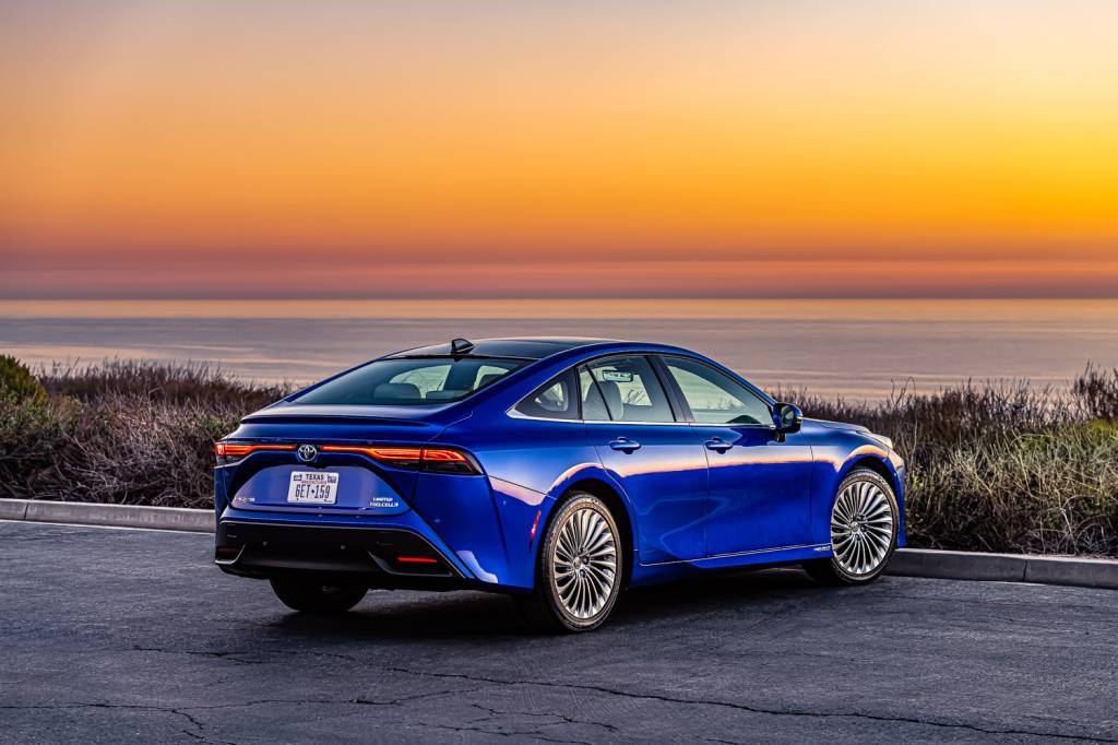 Toyota Mirai-3 Toyota Mirai-3