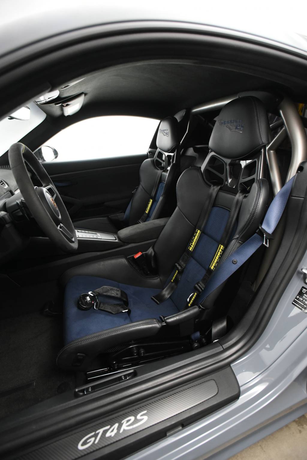 07805 Porsche 718 Cayman GT4 RS