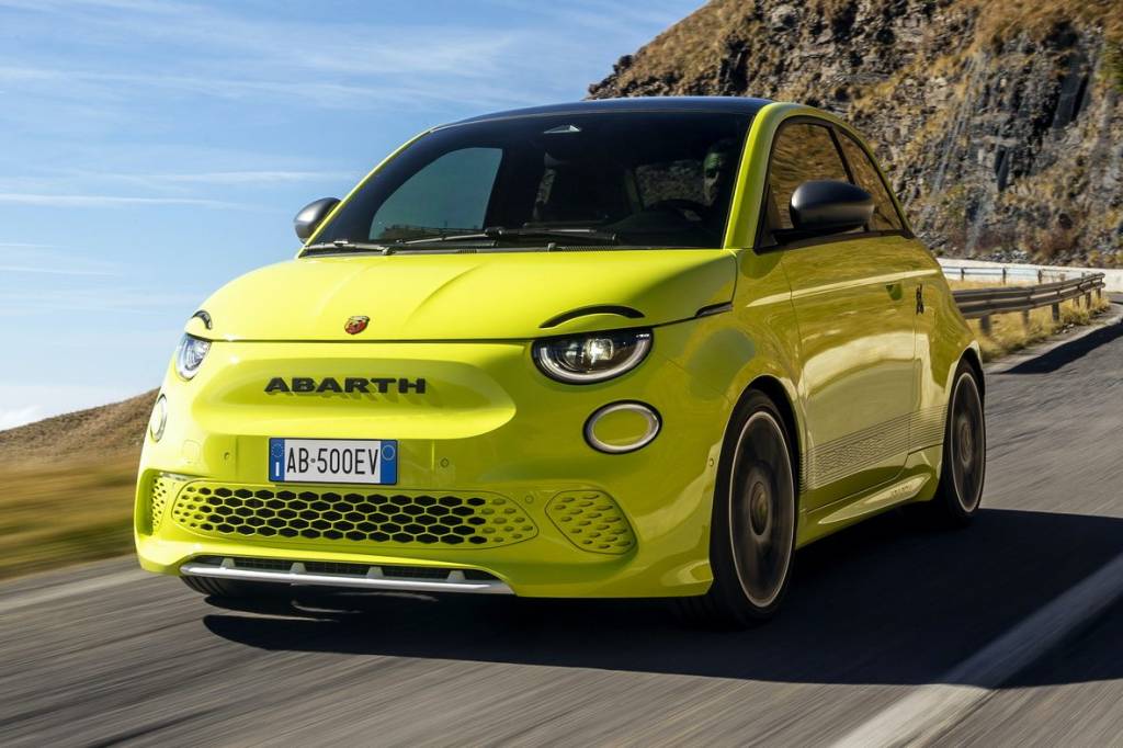 500e Abarth é elétrico que ronca fielmente como carro esportivo a gasolina