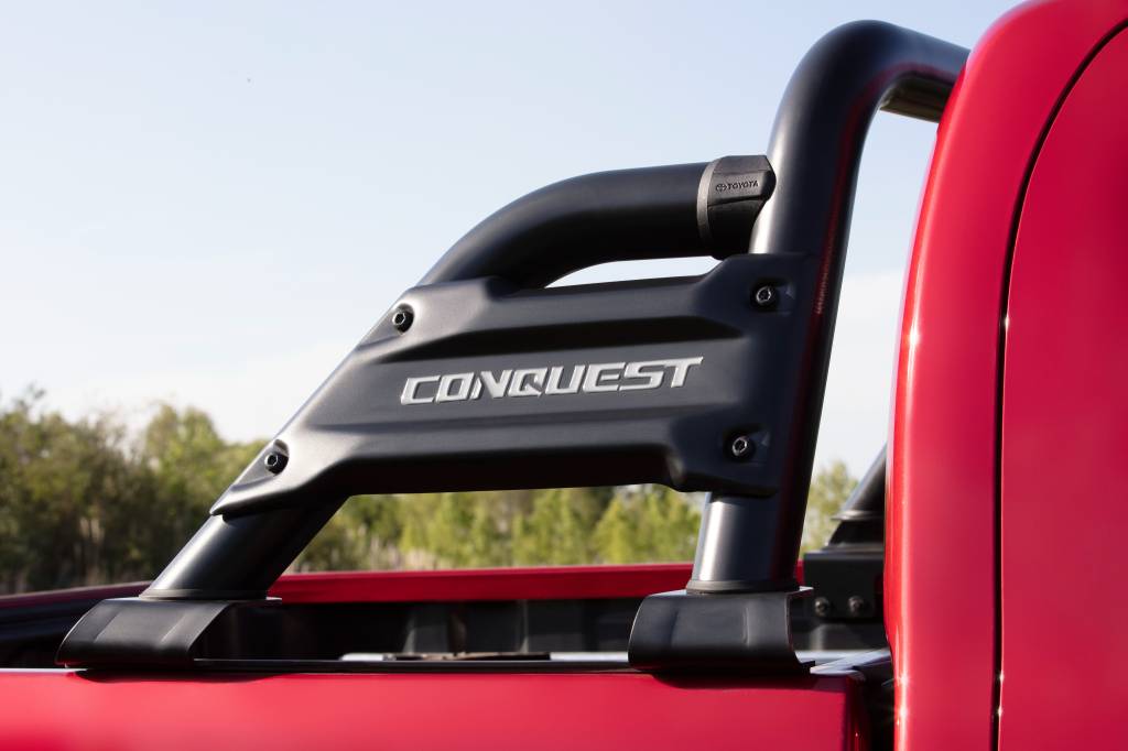 BARRA-0297 Hilux Conquest 2023