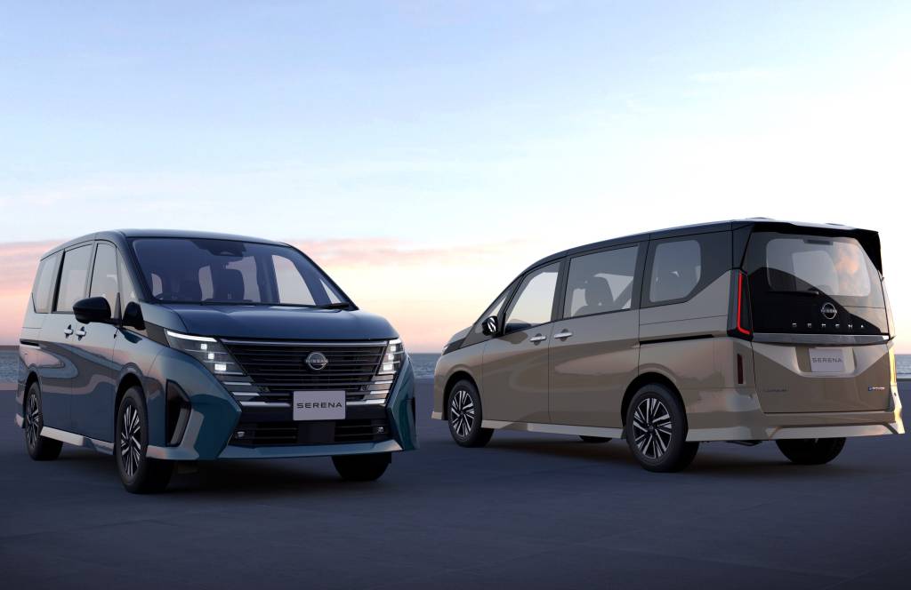 SERENA_Sunrise_06_Turquoise-blue&Rikyu Quem disse que as minivans estão com os dias contados?