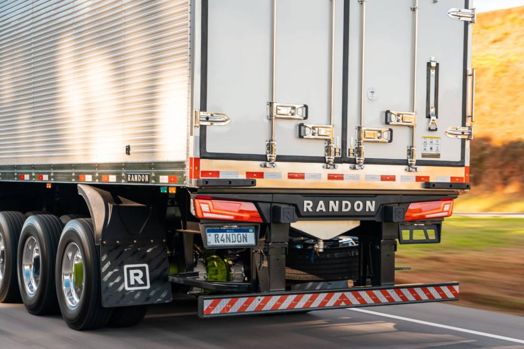 Carreta Randon com E-Sys Carreta Randon com E-Sys