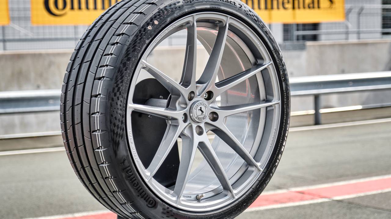 Continental SportContact 7
