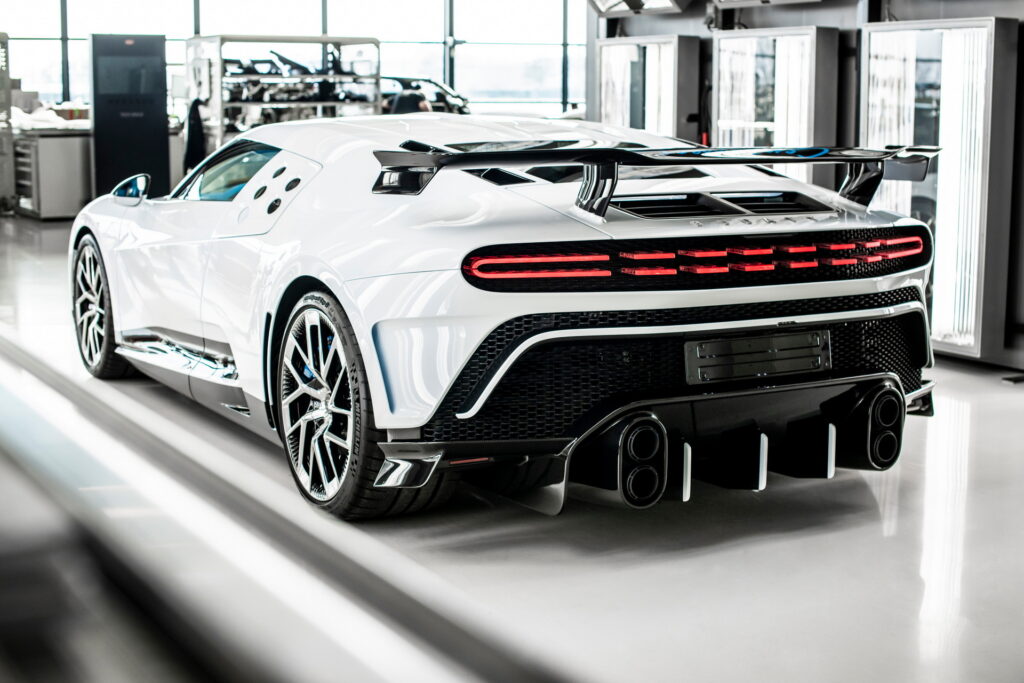 https __www.carscoops.com_wp-content_uploads_2022_12_Bugatti-Centodieci-Last-Example-3-1024×683 Bugatti Centodieci