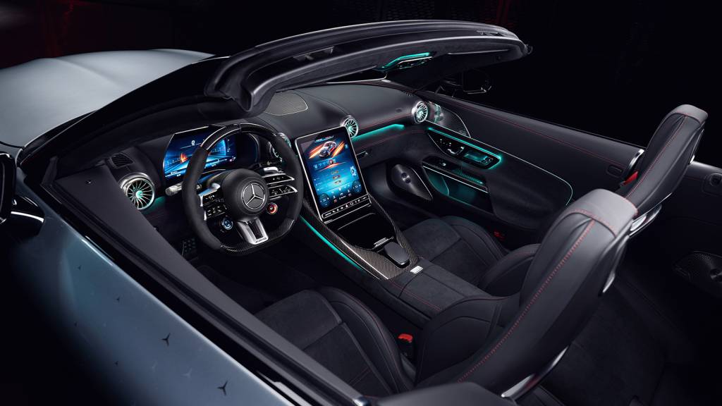 Mercedes SL63 3 Mercedes AMG SL63 F1