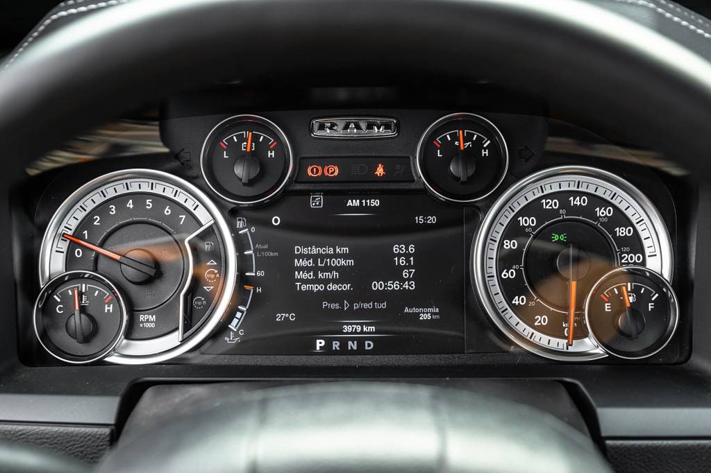 Ram 1500 Classic 2023 brasil (4) Ram 1500 Classic 2023 brasil